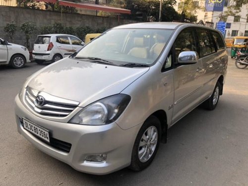 Used 2010 Toyota Innova 2.5 VX 7 STR MT for sale in New Delhi