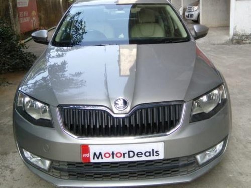 Used 2015 Skoda Octavia Ambition 2.0 TDI AT for sale in Mumbai