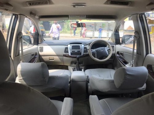 Toyota Innova 2.5 VX (Diesel) 7 Seater MT in Thane