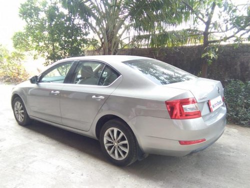 Used 2015 Skoda Octavia Ambition 2.0 TDI AT for sale in Mumbai