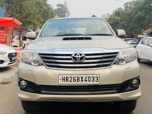 Toyota Fortuner 4x2 Manual 2013 MT for sale in New Delhi