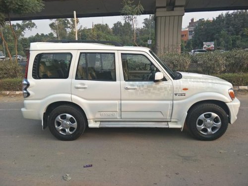 Used 2013 Mahindra Scorpio MT for sale in New Delhi