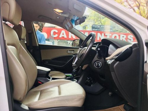 2016 Hyundai Santa Fe Version 2WD AT  for sale in Pune