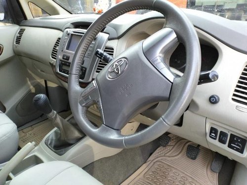 Toyota Innova 2004-2011 2.5 V Diesel 8-seater MT for sale in Mumbai