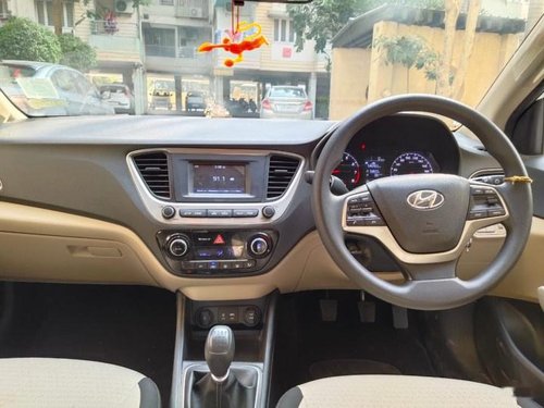 Hyundai Verna 1.6 EX VTVT MT 2018 in Ahmedabad