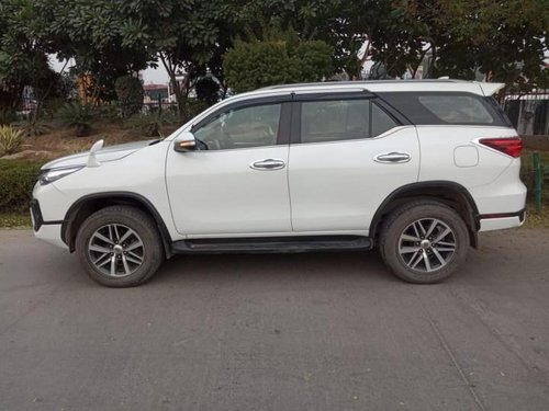 Used 2016 Toyota Fortuner 2.8 4WD AT for sale in New Delhi