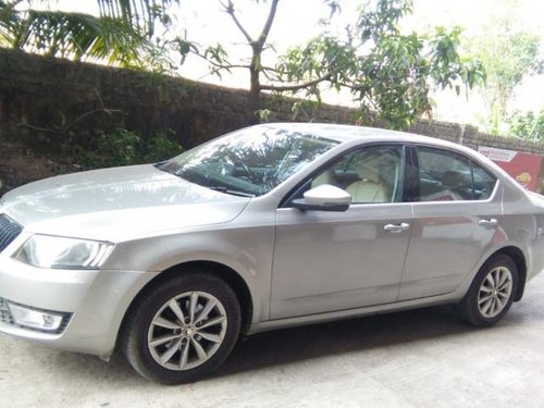 Used 2015 Skoda Octavia Ambition 2.0 TDI AT for sale in Mumbai