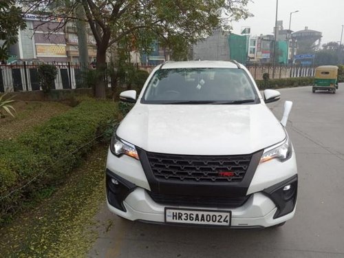 Used 2016 Toyota Fortuner 2.8 4WD AT for sale in New Delhi