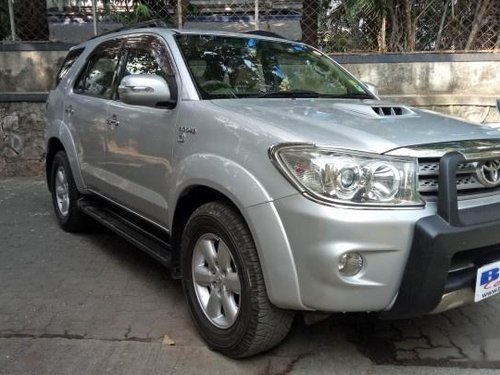 Toyota Fortuner 3.0 Diesel 2011 MT for sale in Mumbai