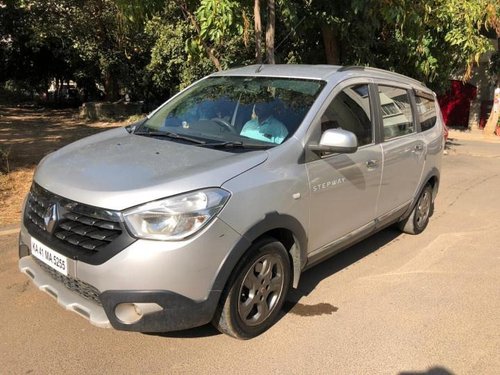 Used Renault Lodgy Stepway 110PS RXZ 8S MT 2016 in Bangalore