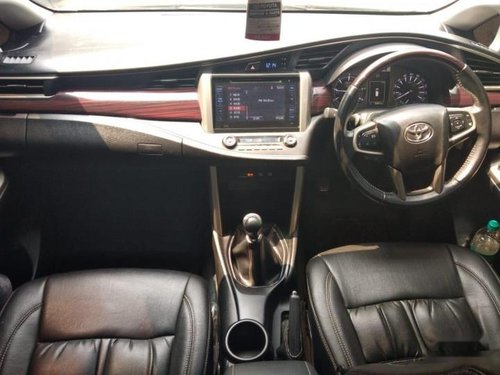 Toyota Innova Crysta 2.4 VX MT 8S BSIV in Thane