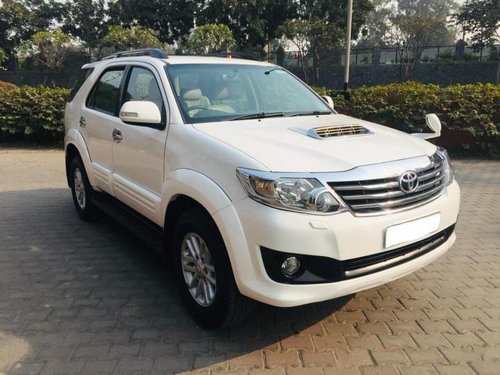 2014 Toyota Fortuner Version 2.8 2WD AT for sale at low price in New Delhi