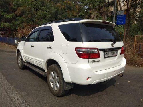 Toyota Fortuner Version 3.0 Diesel 2010 MT for sale in Mumbai