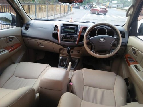 Toyota Fortuner 3.0 Diesel 2010 MT for sale in Mumbai