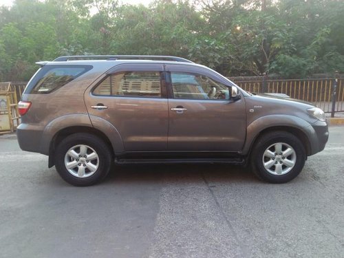 Toyota Fortuner 3.0 Diesel 2010 MT for sale in Mumbai