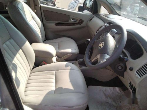 Used Toyota Innova 2.5 V 8 STR, 2014, Diesel AT for sale in Kolhapur 