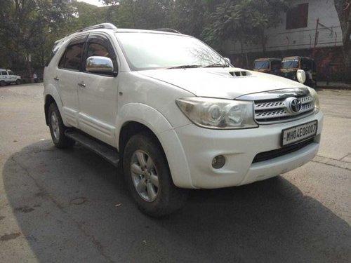 Toyota Fortuner Version 3.0 Diesel 2010 MT for sale in Mumbai