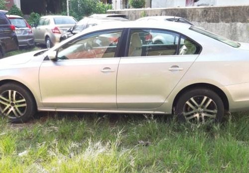 Volkswagen Jetta 2013-2015 2.0L TDI Highline AT for sale in Kolkata