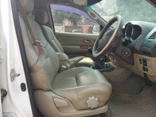 Toyota Fortuner Version 3.0 Diesel 2010 MT for sale in Mumbai