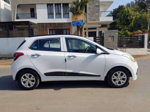 Hyundai Grand I10 Sportz 1.1 CRDi, 2014, Diesel MT for sale in Ahmedabad