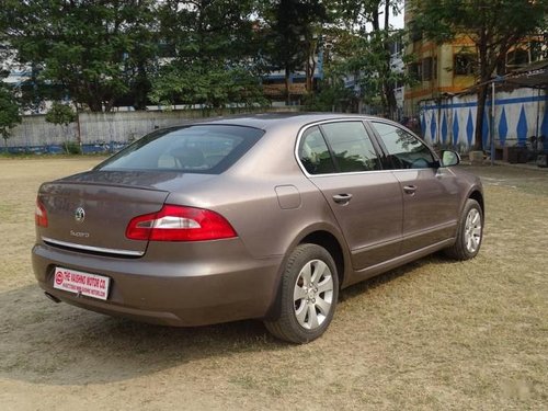 Skoda Superb 2009-2014 1.8 TFSI MT in Kolkata