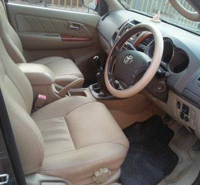 Toyota Fortuner 3.0 Diesel 2010 MT for sale in Mumbai