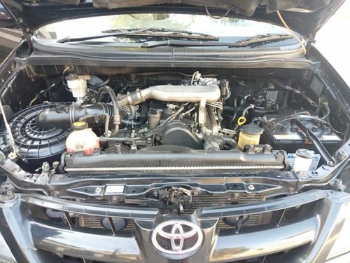 Used 2006 Toyota Innova MT 2004-2011 for sale in Indore