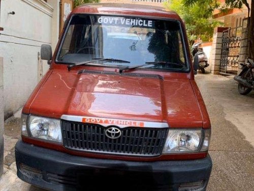 2002 Toyota Qualis MT for sale in Hyderabad