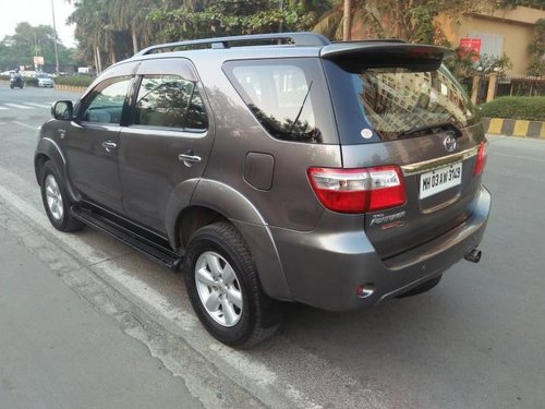 Toyota Fortuner 3.0 Diesel 2010 MT for sale in Mumbai