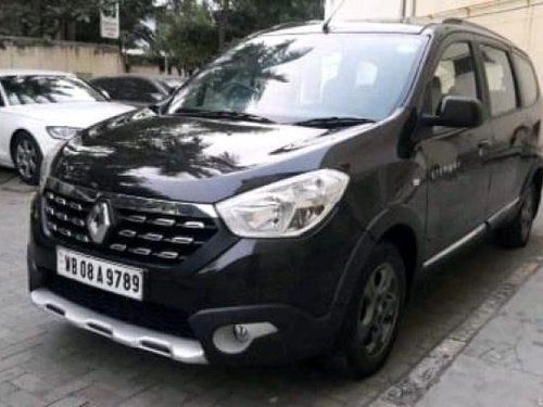 Used 2015 Renault Lodgy Version 110PS RxZ 7 Seater MT for sale in Kolkata