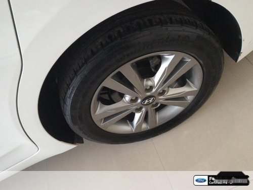 Hyundai Elantra CRDi SX 2016 MT for sale in Trivandrum