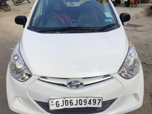 Used Hyundai Eon Era 2016 MT for sale in Vadodara