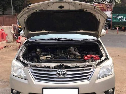 Used Toyota Innova 2.5 VX 7 STR AT car at low price in Mumbai