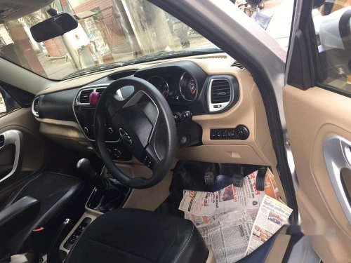 Used Mahindra TUV300 T8 MT car at low price in Nashik