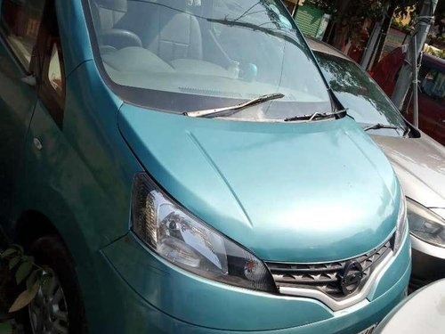 Nissan Evalia Version XV MT 2013 in Kolkata