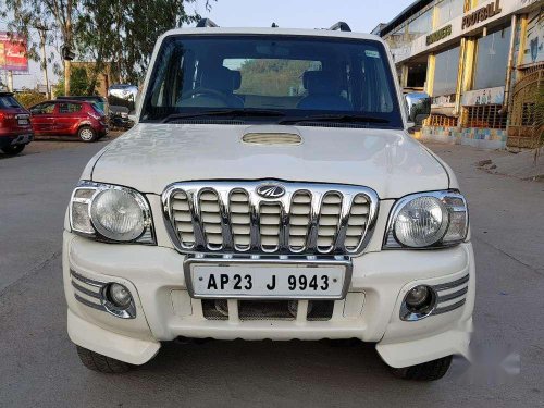 Mahindra Scorpio 2.6 Turbo 7 Str MT 2006 in Hyderabad