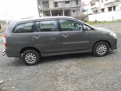 2012 Toyota Innova MT 2004-2011 for sale at low price in Chennai