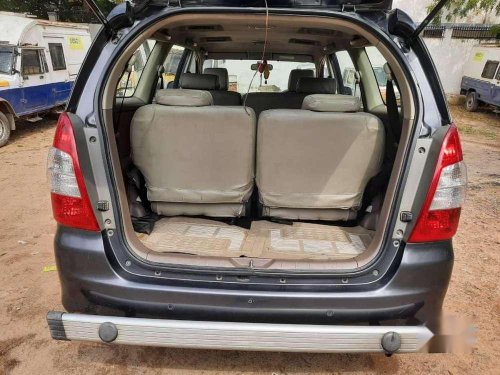 Used Toyota Innova 2.5 G 8 STR BS-IV, 2015, Diesel MT for sale in Hyderabad 