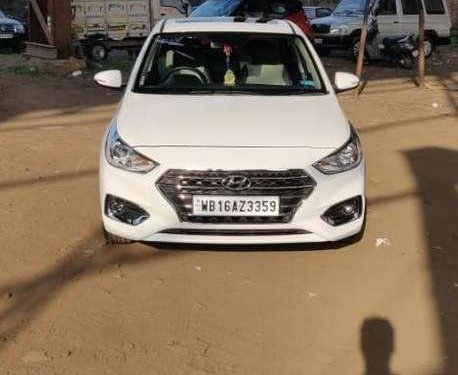 Hyundai Verna Fluidic 1.6 VTVT SX Opt, 2019, Petrol MT in Kolkata