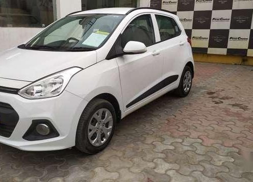 Hyundai i10 2016 MT for sale in Jaipur