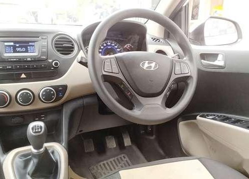 Hyundai i10 2016 MT for sale in Jaipur