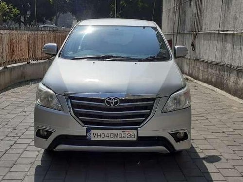 Used Toyota Innova 2.5 V 8 STR, 2014, Diesel MT for sale in Thane 