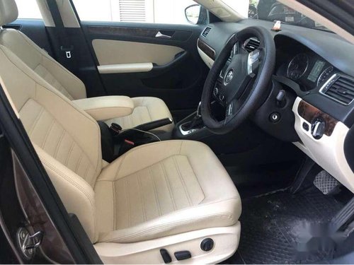 Used Volkswagen Vento Highline Petrol, 2014 MT for sale in Ahmedabad 