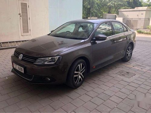Used Volkswagen Vento Highline Petrol, 2014 MT for sale in Ahmedabad 