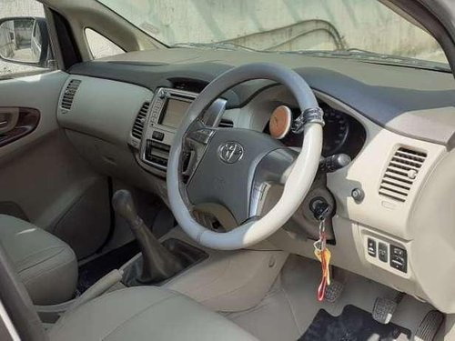 Used Toyota Innova 2.5 V 8 STR, 2014, Diesel MT for sale in Thane 