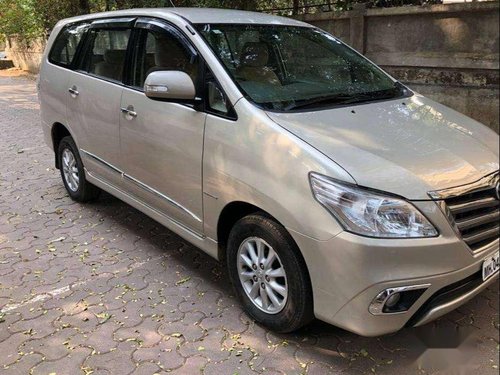 Used Toyota Innova MT car at low price in Mumbai