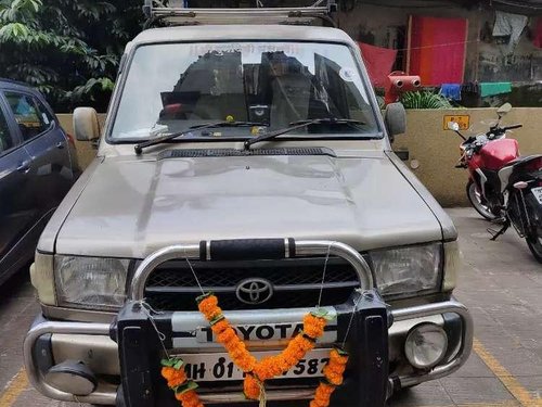 2002 Toyota Qualis MT for sale at low price in Mumbai