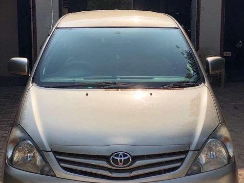 Toyota Innova 2011 MT for sale in Thane