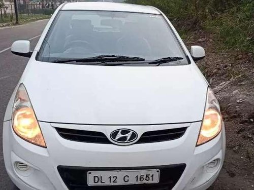 Used 2009 Hyundai Aura MT for sale in Meerut