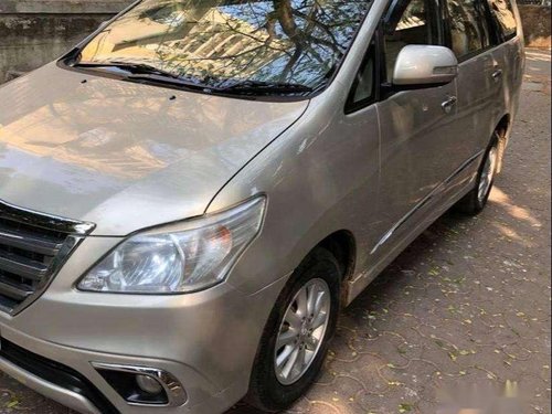 Used Toyota Innova MT car at low price in Mumbai